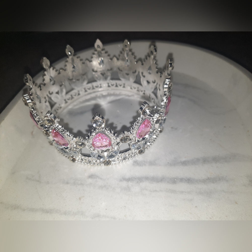Elegant Silver and Pink Crown - Picture 2 of 4